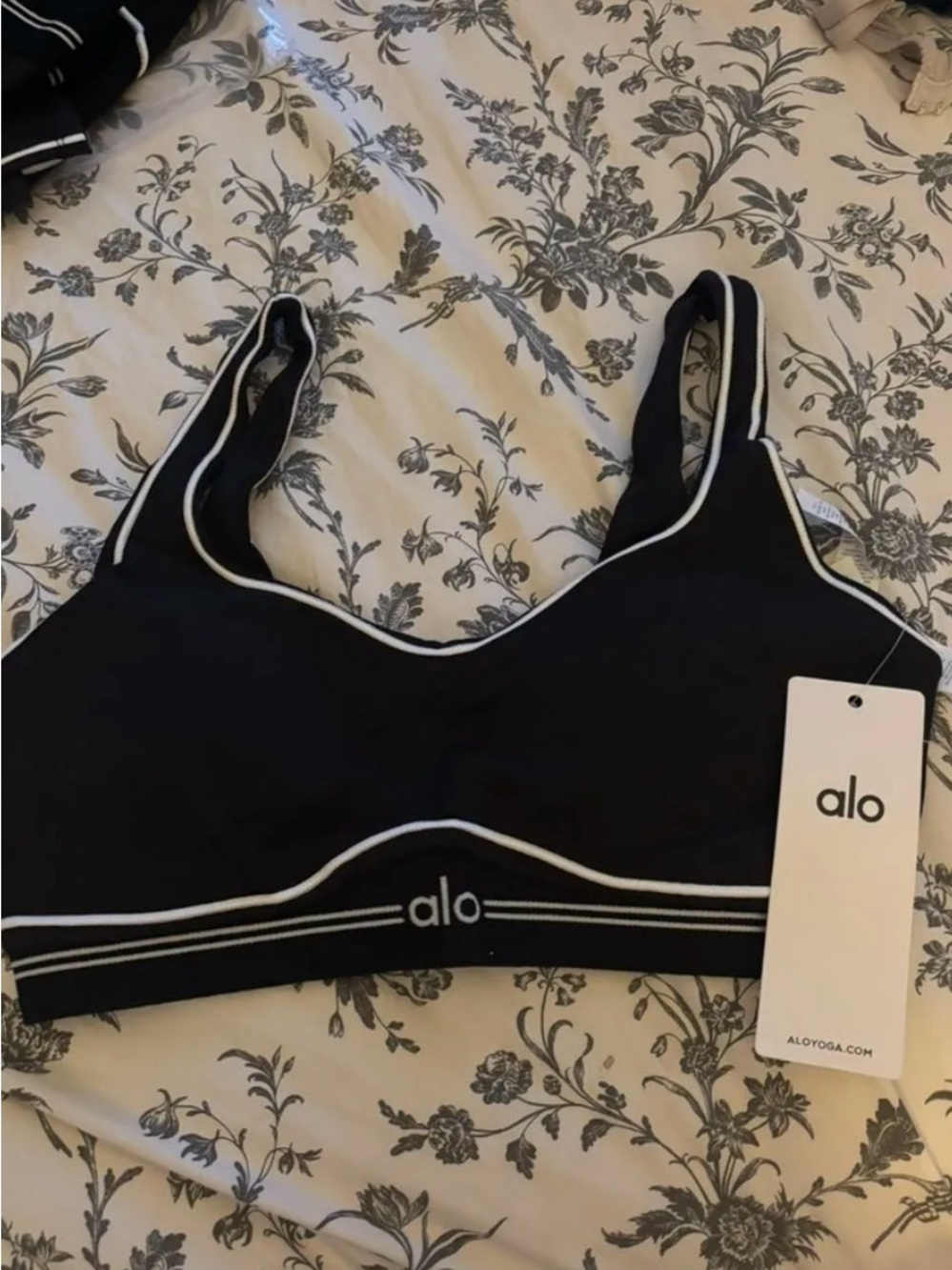 ALO Yoga Black Sports Bra with White Piping